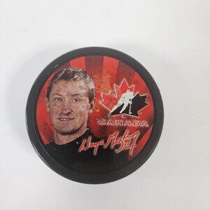 Wayne Gretzky Canada 2002 Salt Lake City Olympics Hockey Puck McDonalds Rare